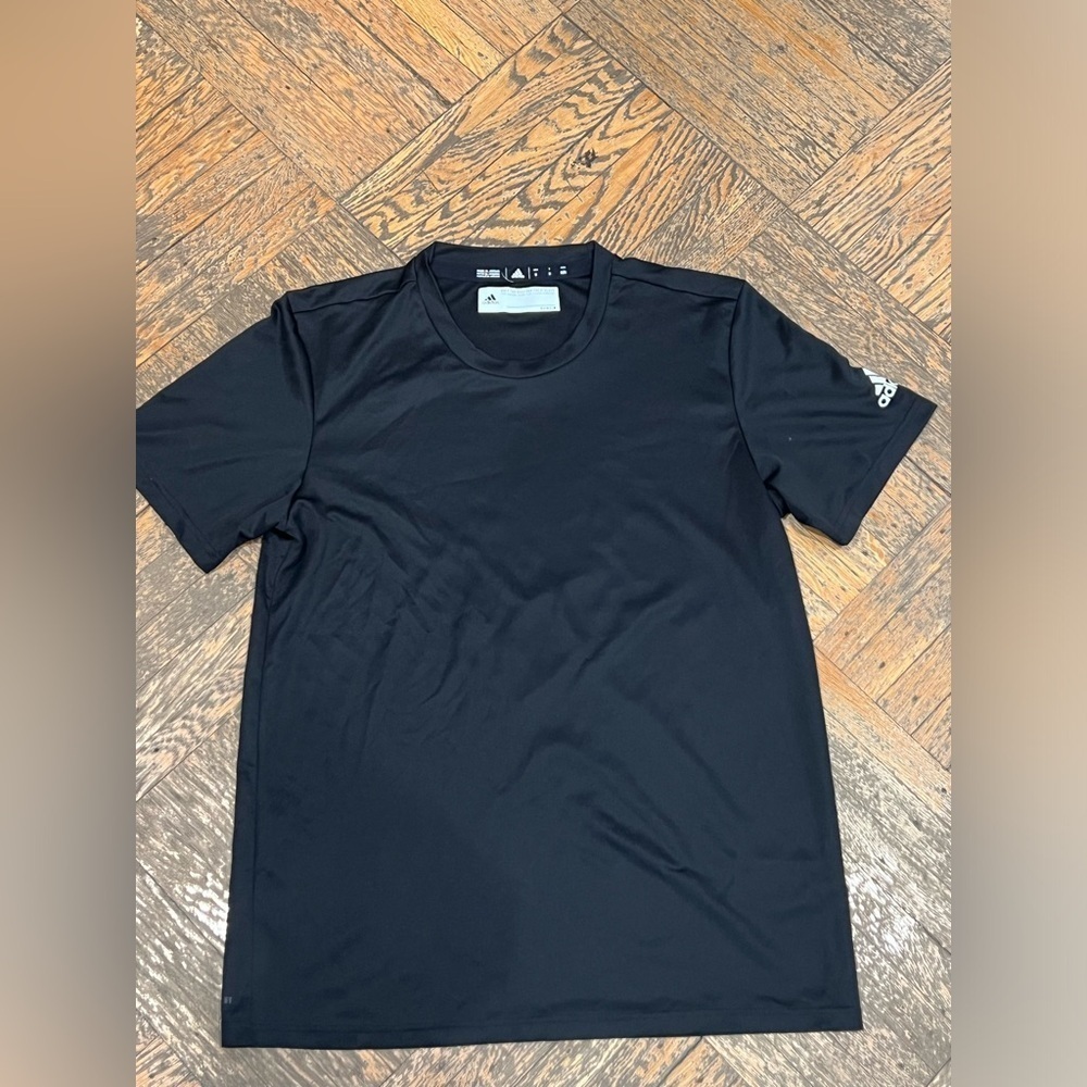 Adidas Men's Black T-Shirt